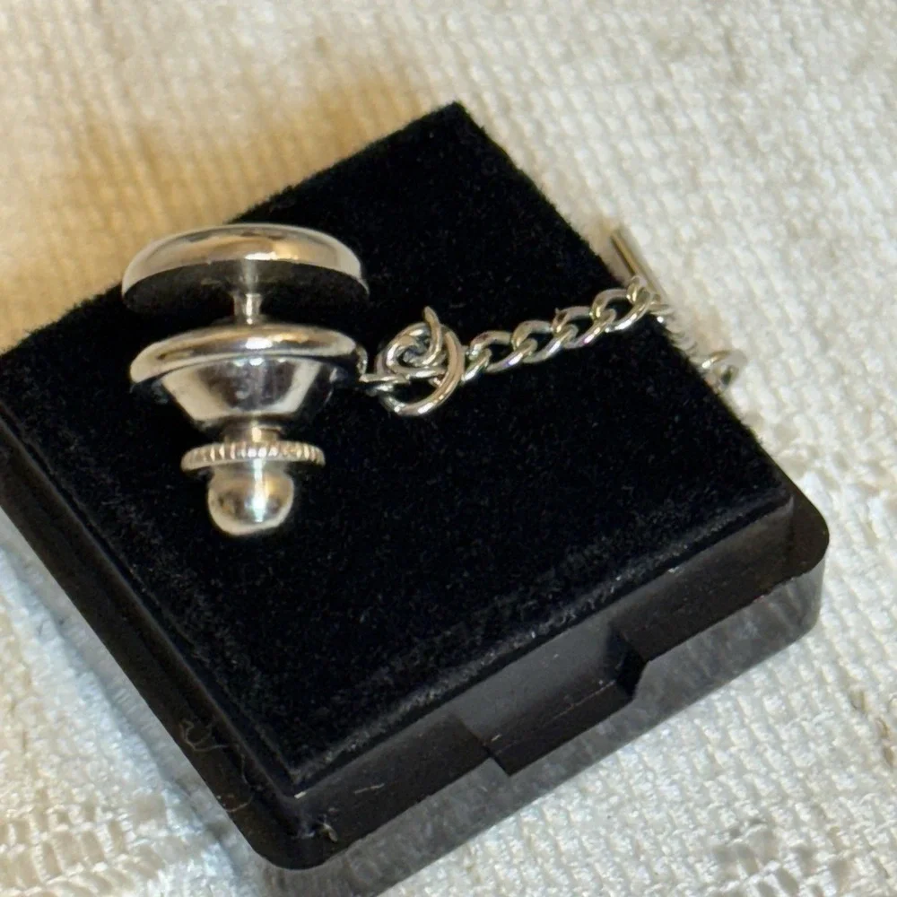 Men's Swank Silver Tone Tie‎ Tack With Chain. Vintage.
